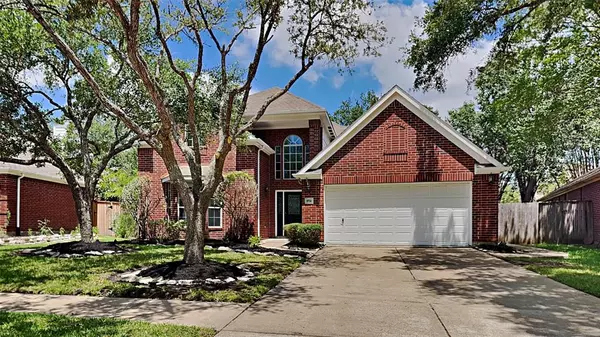 6711 High Knoll DR, Sugar Land, TX 77479