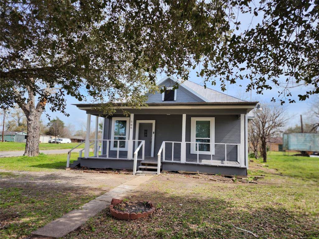 506 9th ST, Hempstead, TX 77445