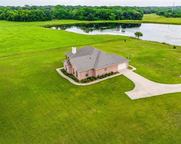 111 Clopton Lake RD, Waxahachie, TX 75165