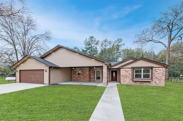 34803 High Oak LN, Pinehurst, TX 77362