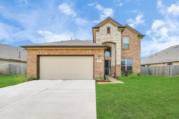 767 Willow Harbor Ln, La Marque, TX 77568