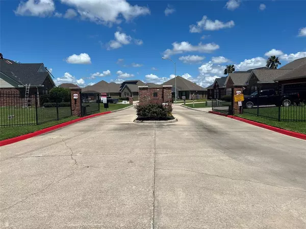 Port Arthur, TX 77642,6801 Fairway CT