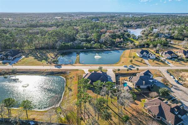 Dickinson, TX 77539,5321 Forest Cove DR