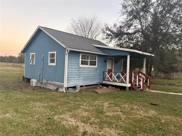 5795 Fm 562, Anahuac, TX 77514