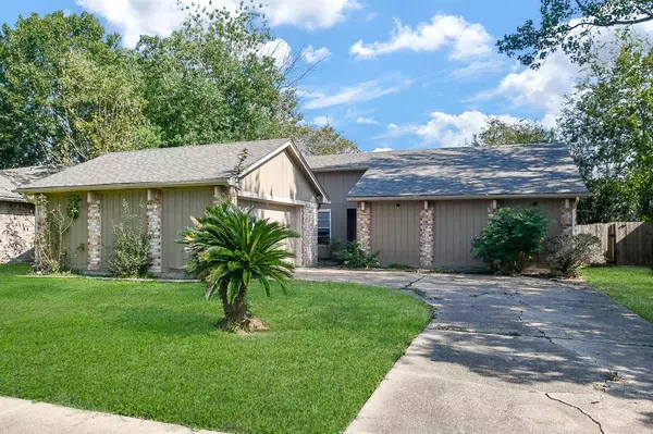 3731 Gamlin Bend DR, Houston, TX 77082