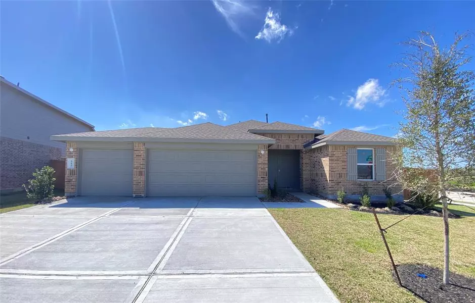 265 San Marcos TRL, Dayton, TX 77535