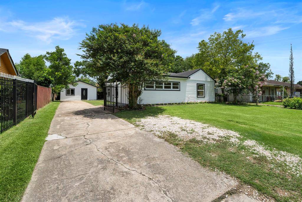 Houston, TX 77087,7711 Greenstone ST