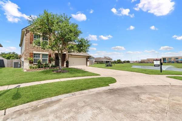 4717 High Creek CT, Alvin, TX 77511