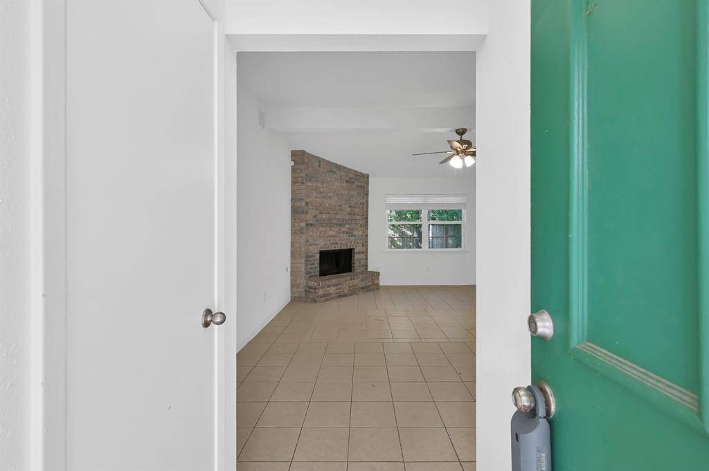 The Woodlands, TX 77381,3 W Woodtimber CT