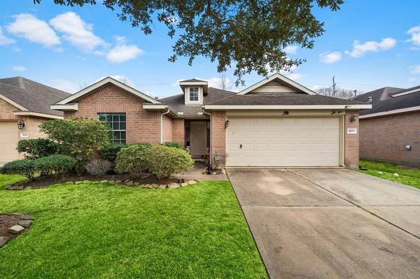 5607 Savannah Woods LN, Rosharon, TX 77583