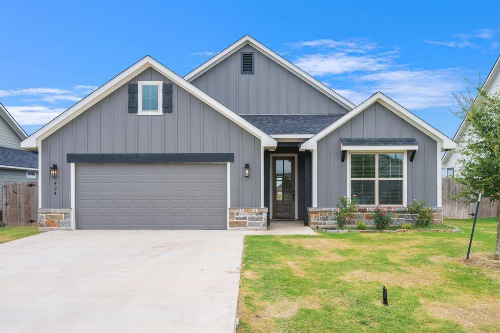 424 Brazos Bend, Snook, TX 77879