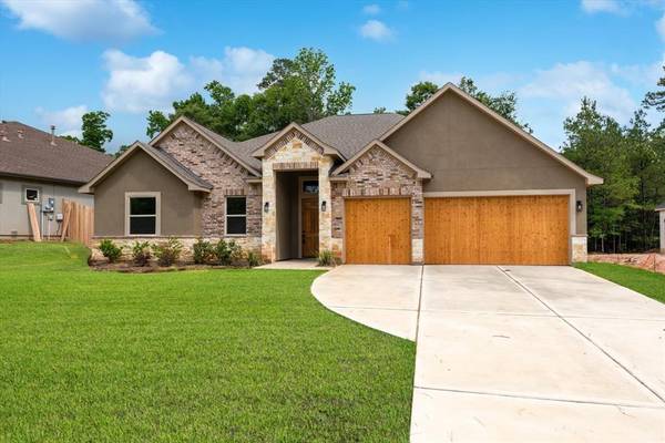 4790 W Fork BLVD, Conroe, TX 77304