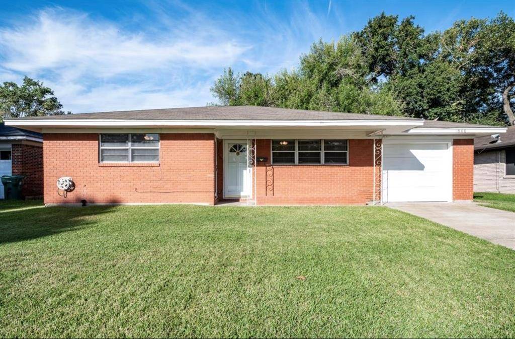 1908 Peachwood DR, Pasadena, TX 77502
