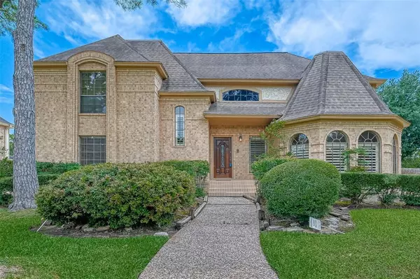 9706 Calverton DR, Sugar Land, TX 77498