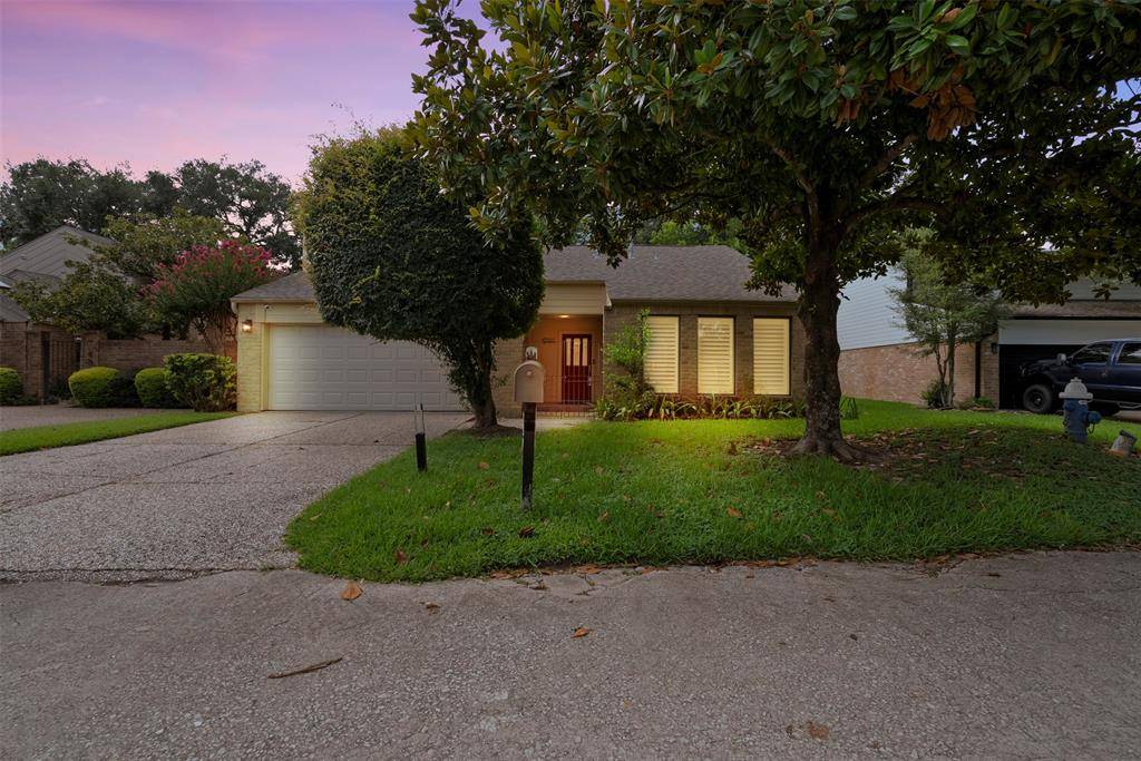 Houston, TX 77079,310 W Fair Harbor LN