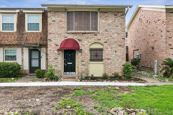 6921 Calder AVE, Beaumont, TX 77706