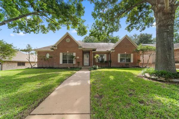 607 Perkins LN, Brenham, TX 77833