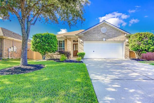 2896 Milano LN, League City, TX 77573