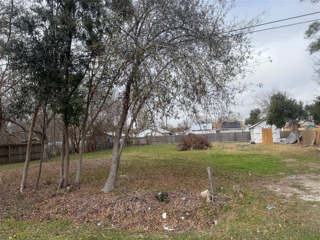 La Marque, TX 77568,914 Chestnut ST