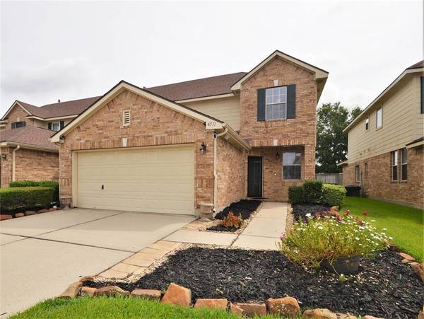 4511 Arbor LN, Pasadena, TX 77505