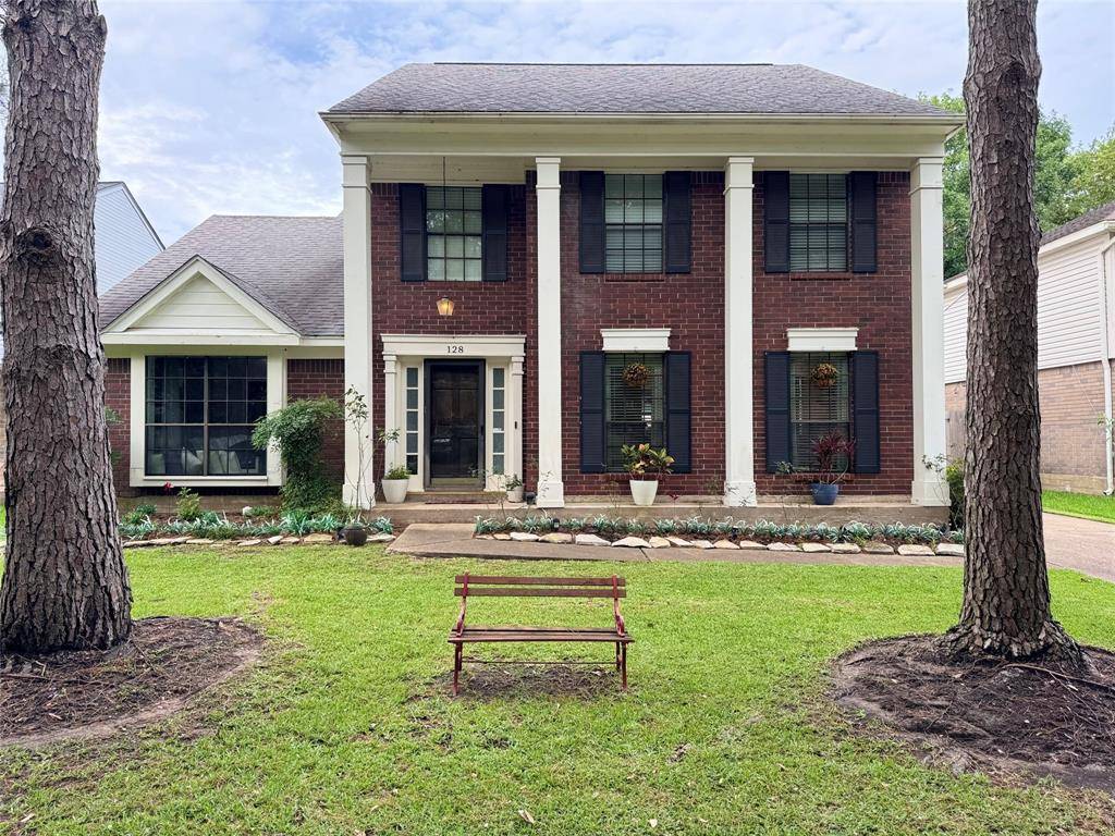 128 Hidden Lake DR, League City, TX 77573
