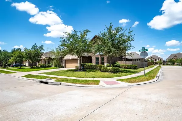 Pearland, TX 77584,3206 W Trail DR