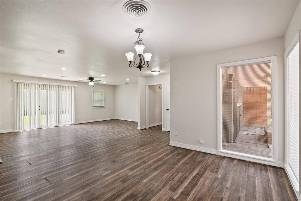 Houston, TX 77080,1622 Hollow Hook RD