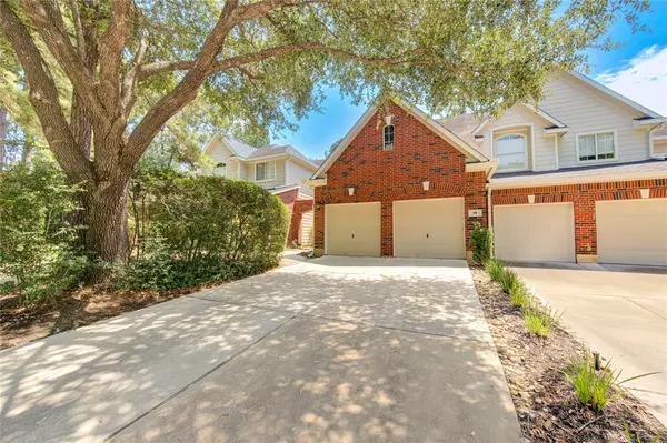 10 Piper TRCE, The Woodlands, TX 77381