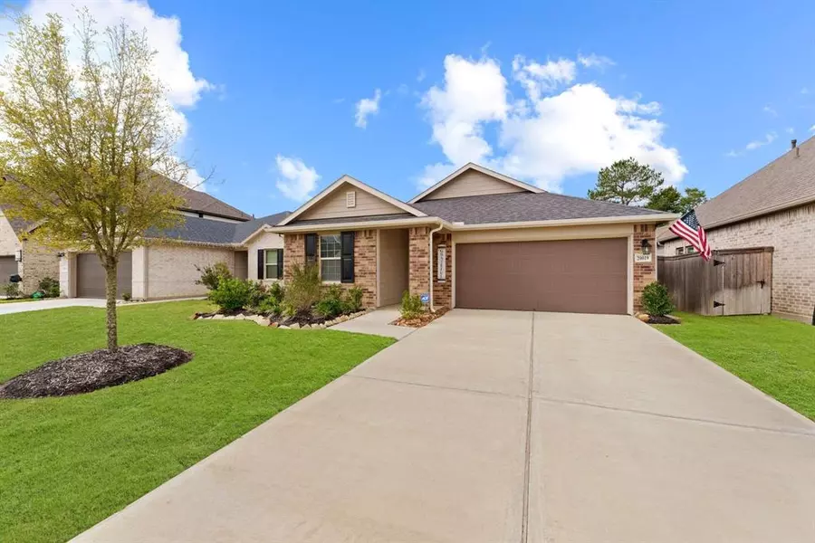 20019 Wild Horse Hollow LN, Tomball, TX 77377