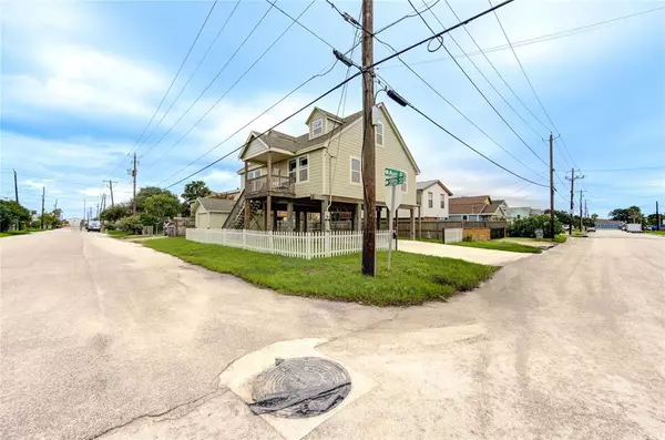 Galveston, TX 77551,2220 59th ST