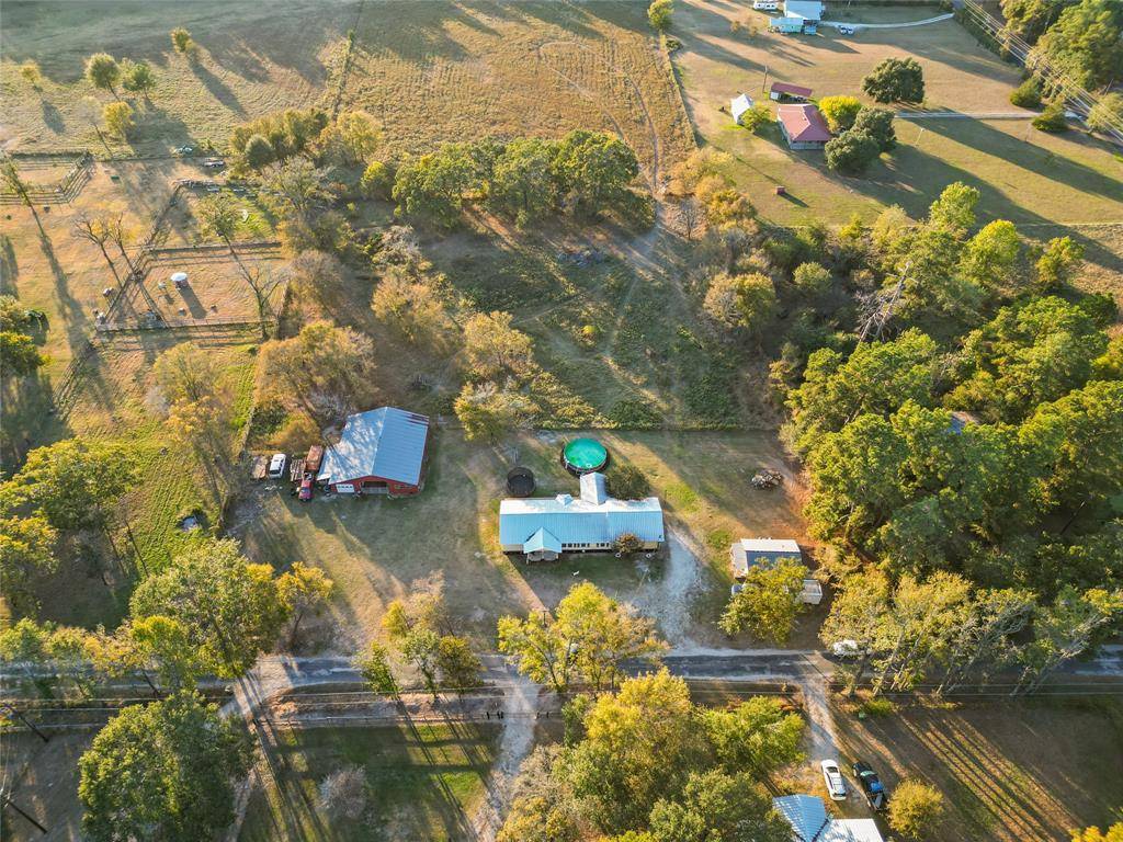 Huntsville, TX 77320,14 Louis Voan RD