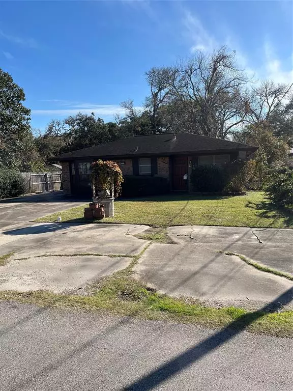 Clute, TX 77531,297 Hargett ST