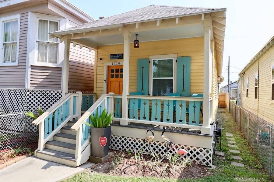 1319 Avenue M 1/2, Galveston, TX 77550