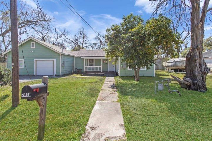 2616 46th ST, Dickinson, TX 77539