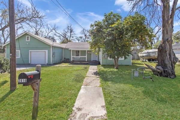 2616 46th ST, Dickinson, TX 77539