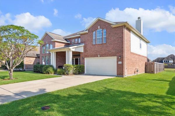 1114 Richards DR, Friendswood, TX 77546