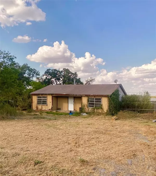 2547 Bob Mathews ST, Bedias, TX 77831