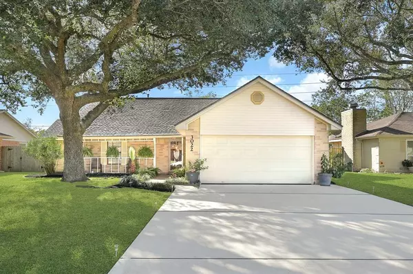 3022 S Peach Hollow CIR,  Pearland,  TX 77584