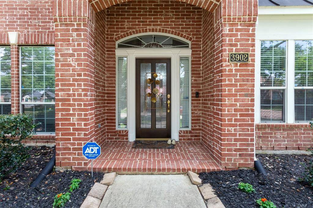 Sugar Land, TX 77498,3902 Lakeridge Canyon DR