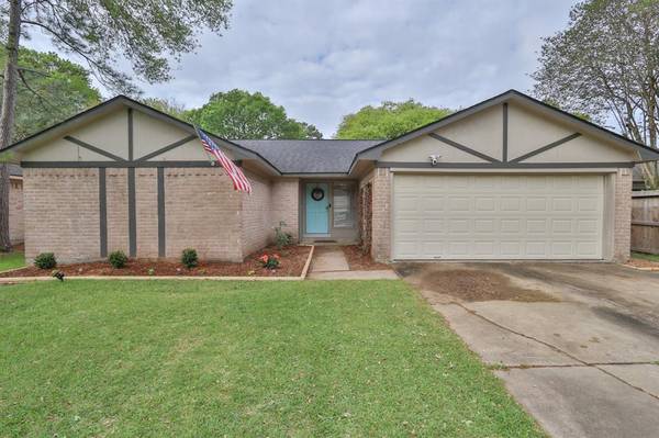 303 Seabreeze DR, League City, TX 77573