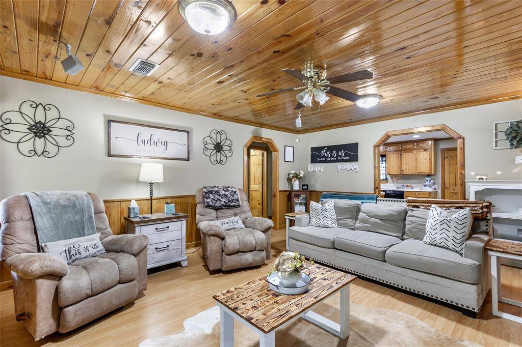 Cleveland, TX 77327,881 County Road 2276