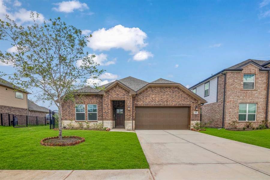 1411 Cascade Hills Drive, Iowa Colony, TX 77583