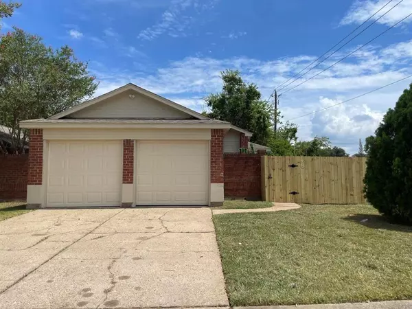 922 Littleport LN, Channelview, TX 77530