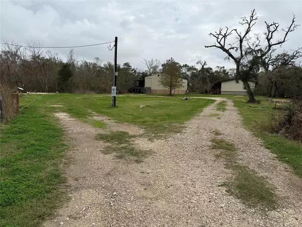 Brazoria, TX 77422,5031 County Road 819