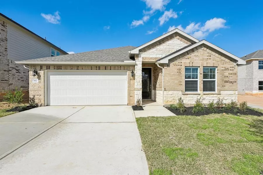 1812 Velvet Oak LN, Conroe, TX 77304