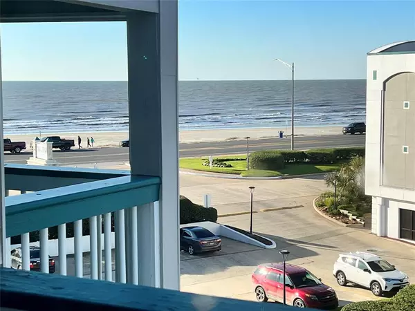 Galveston, TX 77551,6102 Seawall BLVD #316