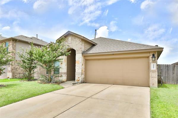 3907 Barnacle CT, Baytown, TX 77521