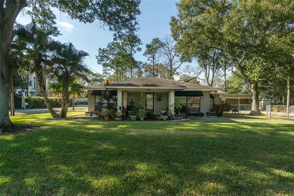 420 Glen Cove ST, Kemah, TX 77565