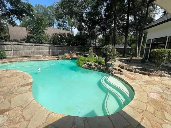 The Woodlands, TX 77380,27 Bracken Fern CT