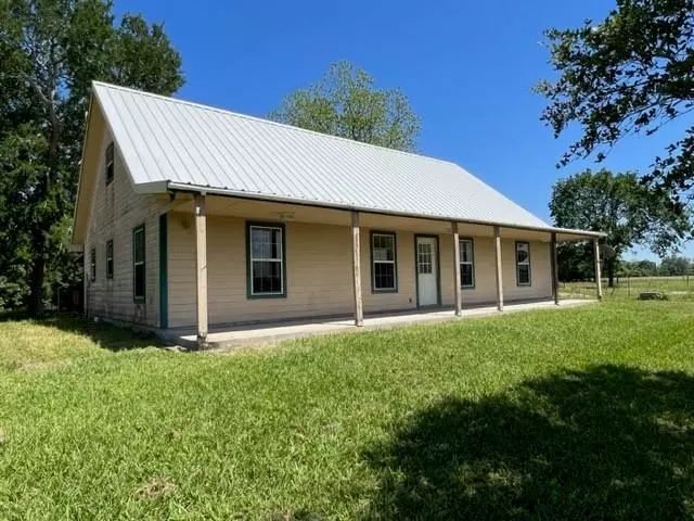 1085 CR 428, Wharton, TX 77488